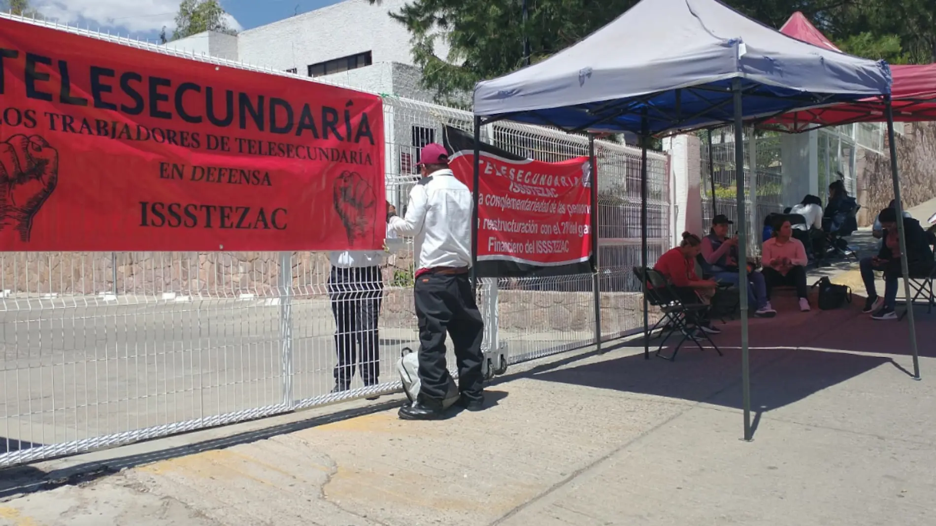 Protesta de docentes de telescundaria